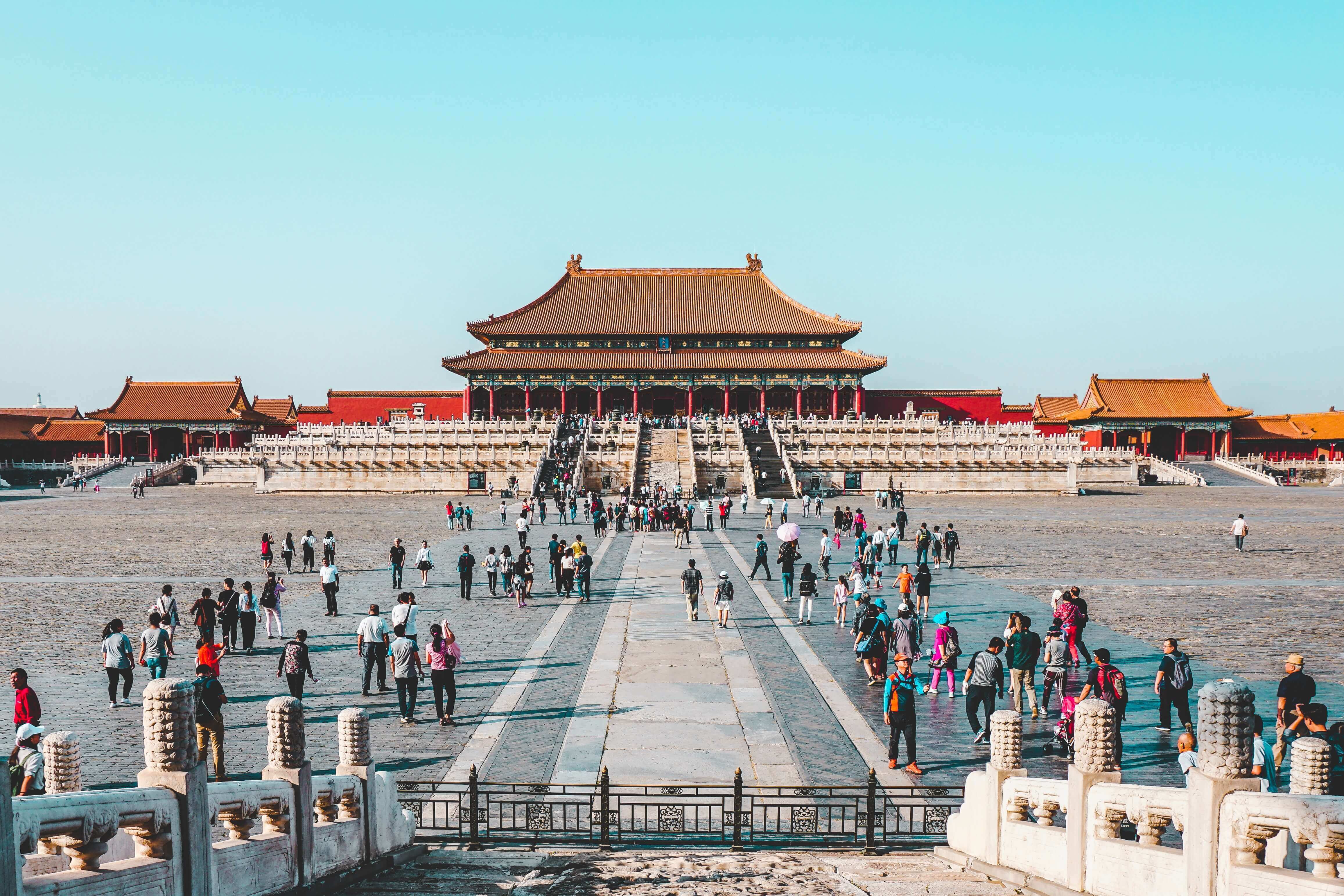 Китай возобновляет выдачу всех типов виз, включая туристические