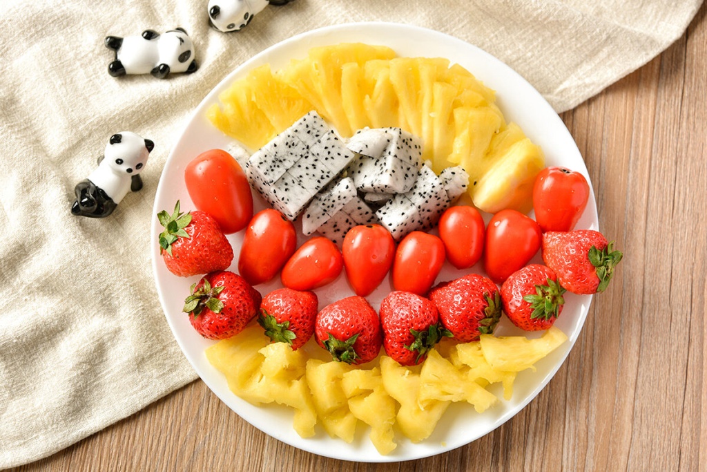 салат из фруктов.jpg e1144ef3406456aef962d4174787a8d7.jpg