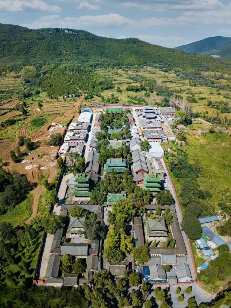 монастырь шаолинь.jpeg монастырь шаолинь.jpeg