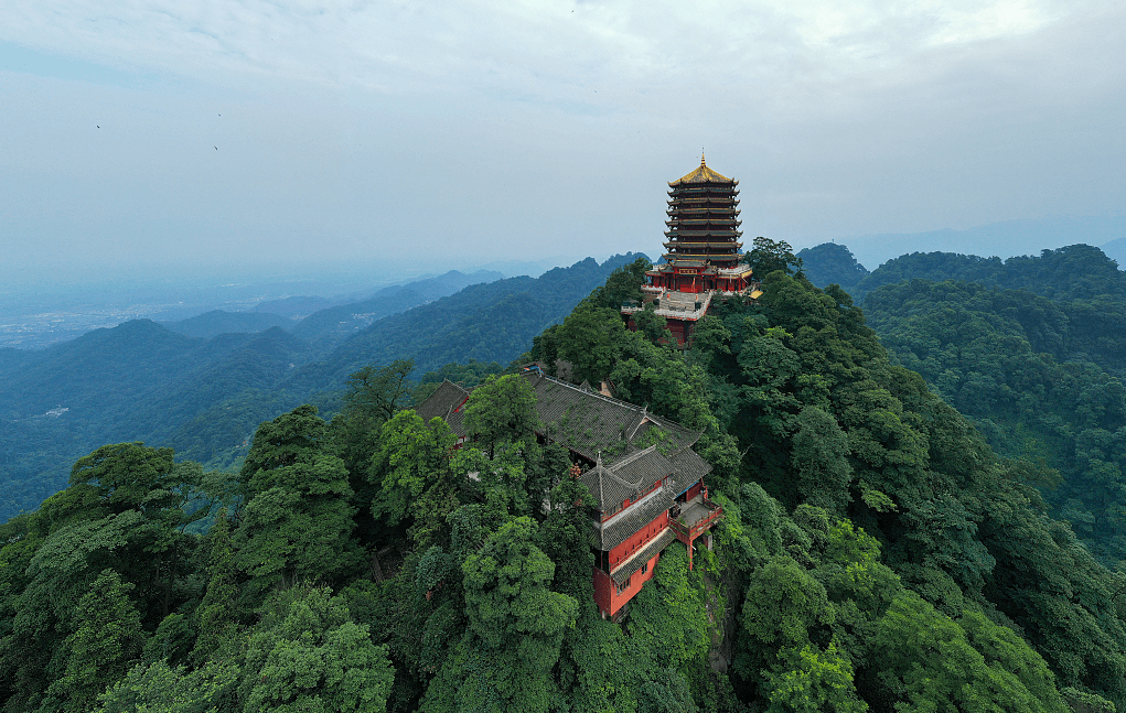 Гора Цинчэншань, объект ЮНЕСКО.jpg