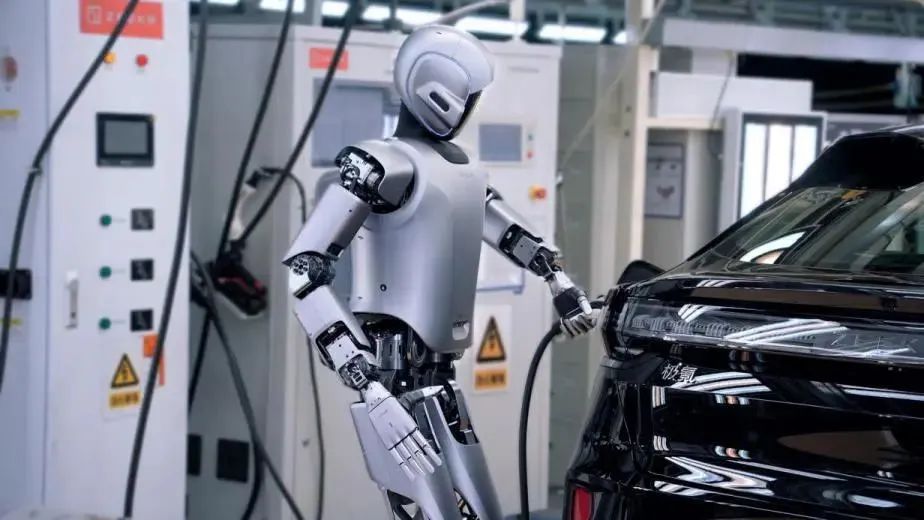 UbTECH Robotics на заводе.jpg UbTECH Robotics на заводе.jpg