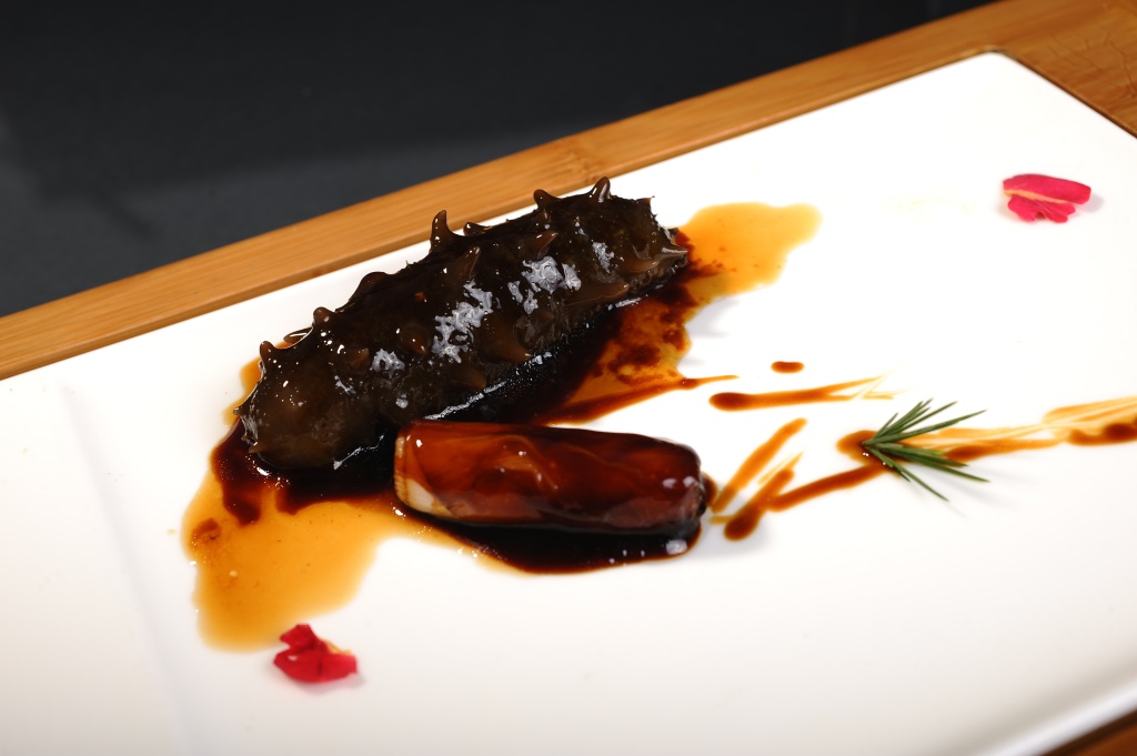 Тушеный трепанг с луком-пореем .jpeg