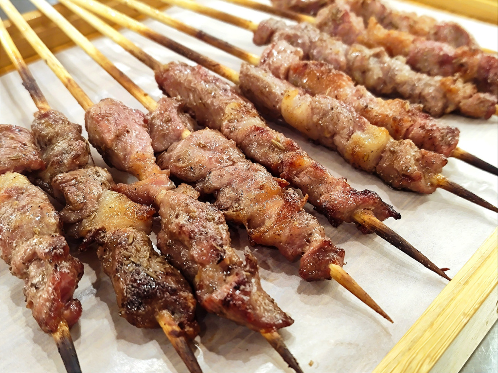 Шашлычки из баранины.jpg Шашлычки из баранины.jpg