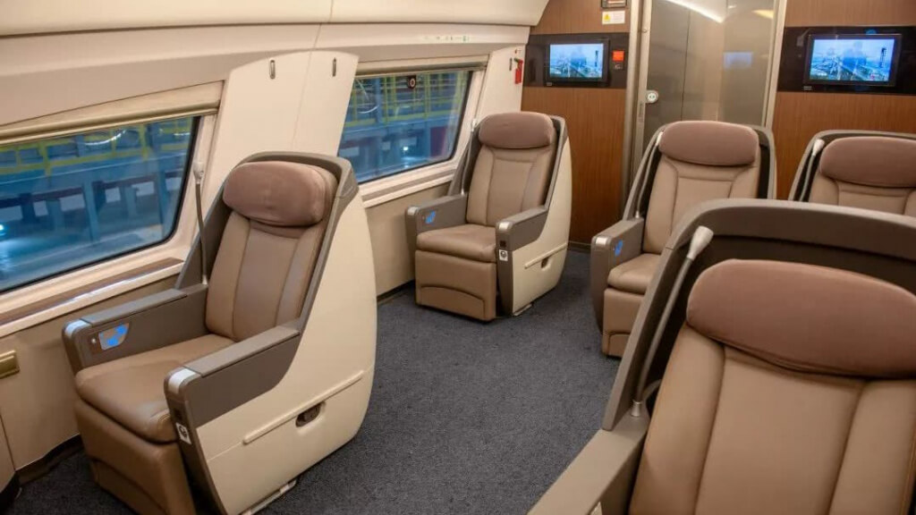 Китайский скоростной поезд фото Китайский скоростной поезд фото