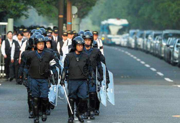 полиция и триады.jpeg полиция и триады.jpeg