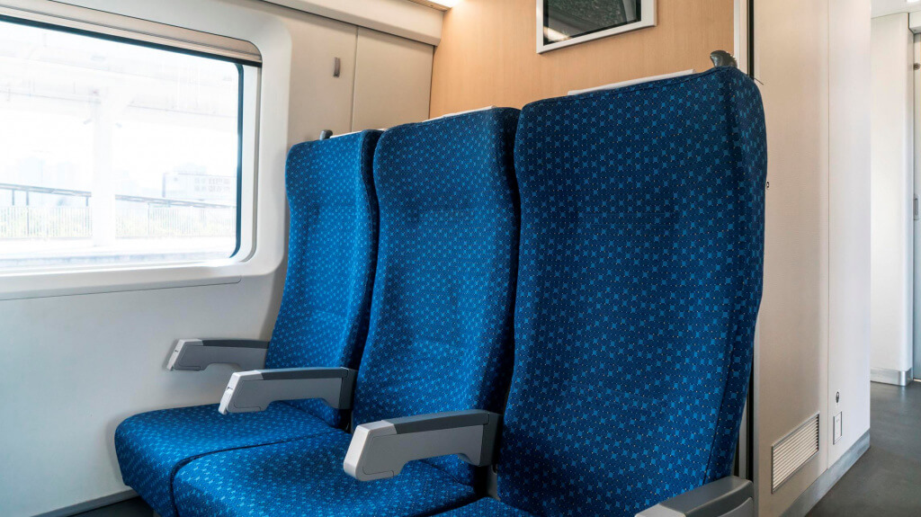 Второй класс в поезде в Китае Второй класс в поезде в Китае