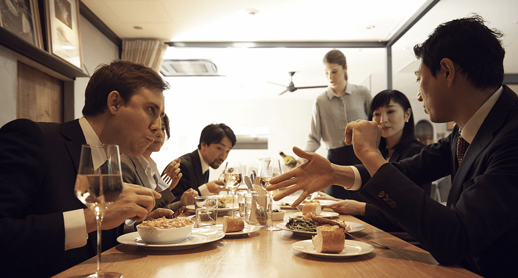 переговоры с китайцами в ресторане.jpg переговоры с китайцами в ресторане.jpg