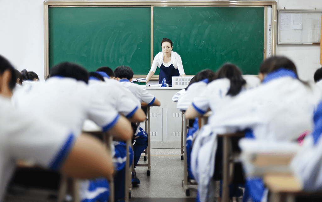 школы в китае.jpg школы в китае.jpg