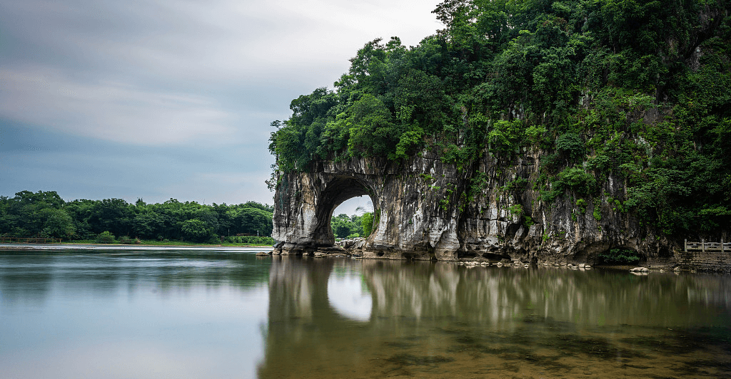 холм слоновьего хобота_cut-photo.ru.jpg холм слоновьего хобота_cut-photo.ru.jpg
