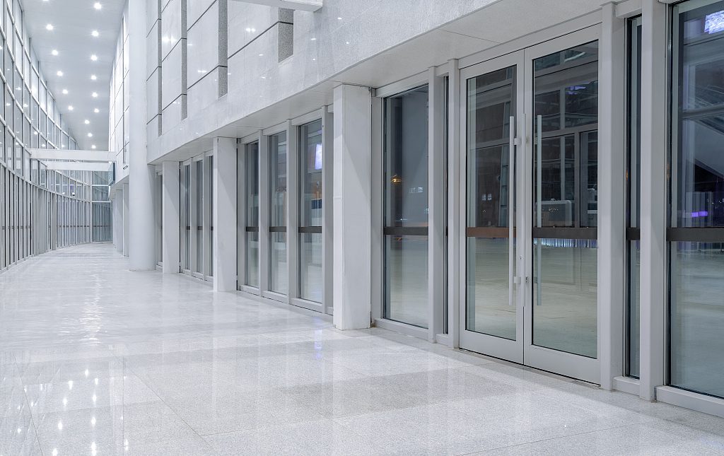 выставка дверей.jpg выставка дверей.jpg