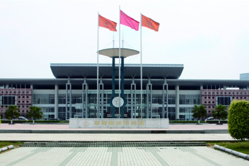 выставка керамики 3.jpg выставка керамики 3.jpg