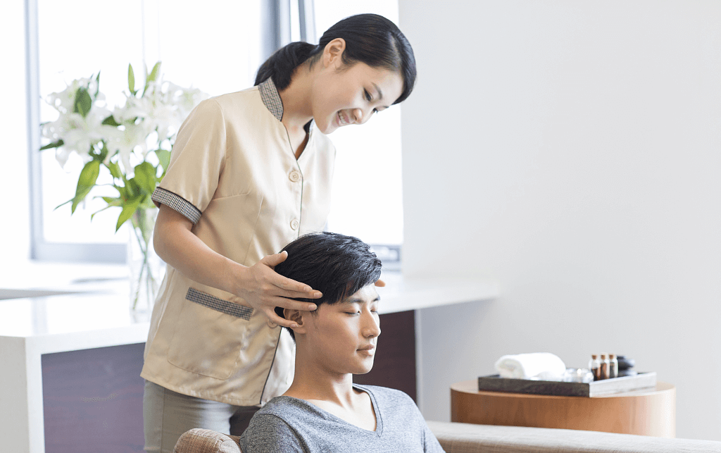 массаж головы.jpg массаж головы.jpg