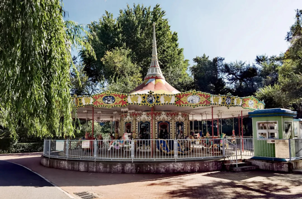 Парк-Чжаолинь.jpg Парк-Чжаолинь.jpg