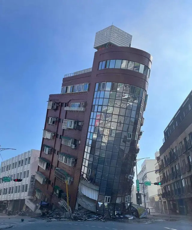 землетрясение Хуалянь.jpg землетрясение Хуалянь.jpg